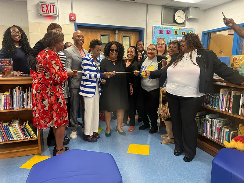 Bethune Library ribbon-cutting